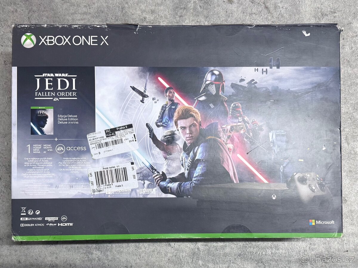 - Xbox One X konzole 1TB+ hra NHL22 -