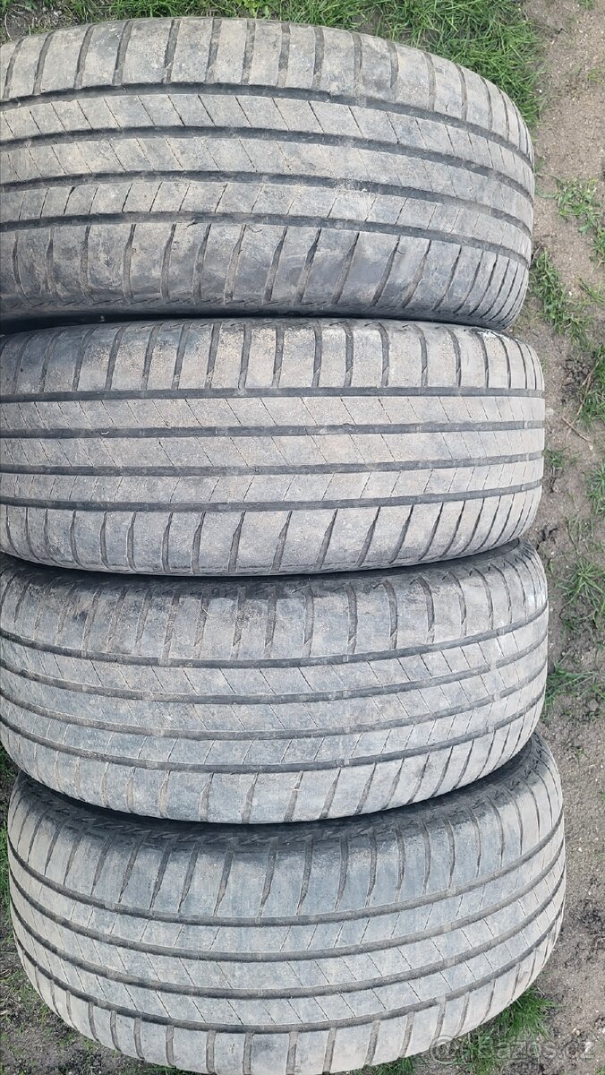 Letní pneumatiky Bridgestone 215/55 R17