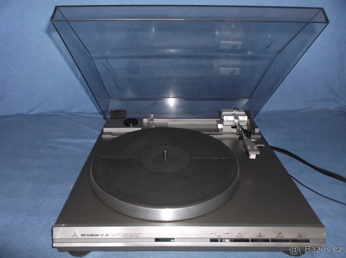 Gramofon Mitsubishi LT-20