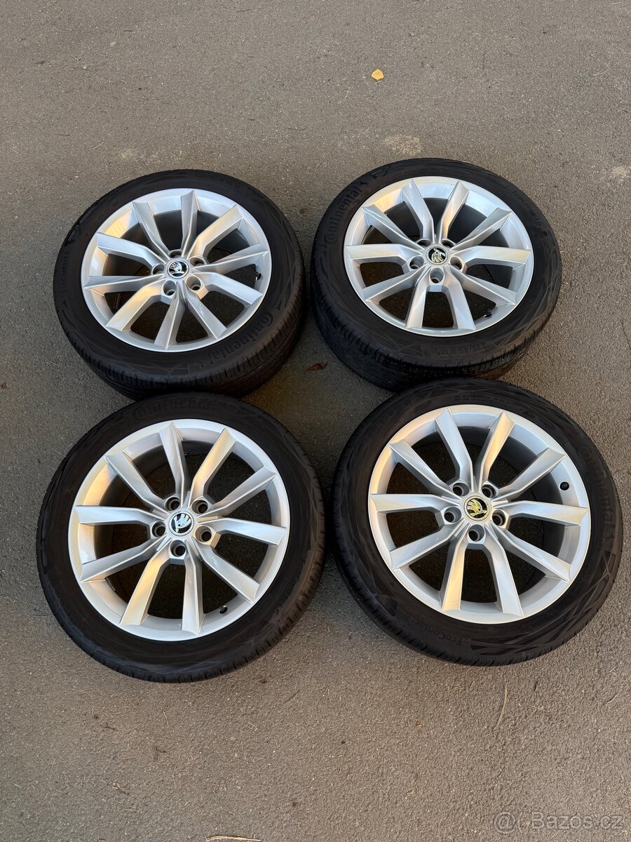 originální sada alu kol Škoda Superb 235/45R18