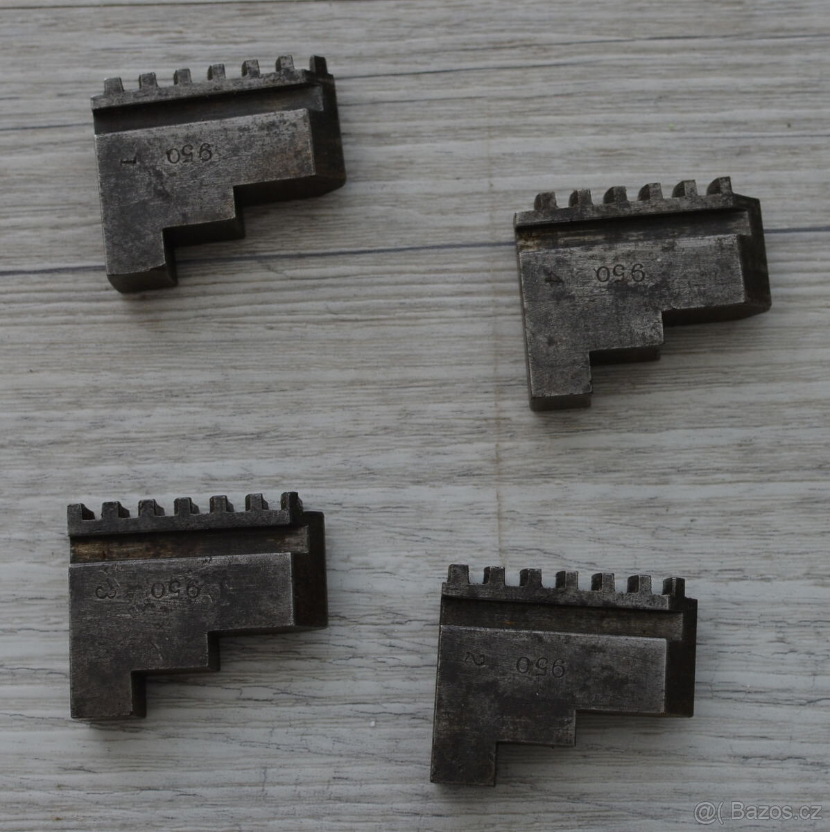 Příslušenství k soustruhu (čelisti pro sklíčidlo)