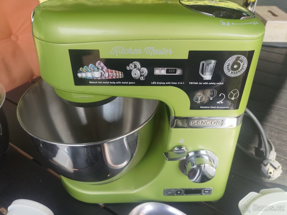 Kuchyňský robot Sencor celokovový