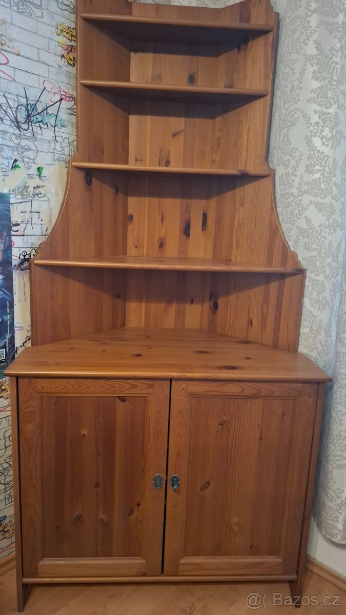 Komoda Leksvik rohová