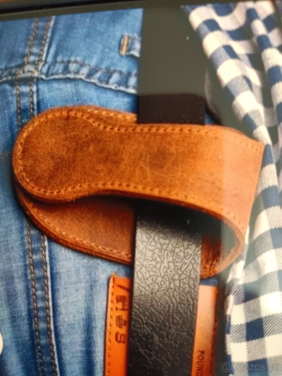 Peněženka na opasek