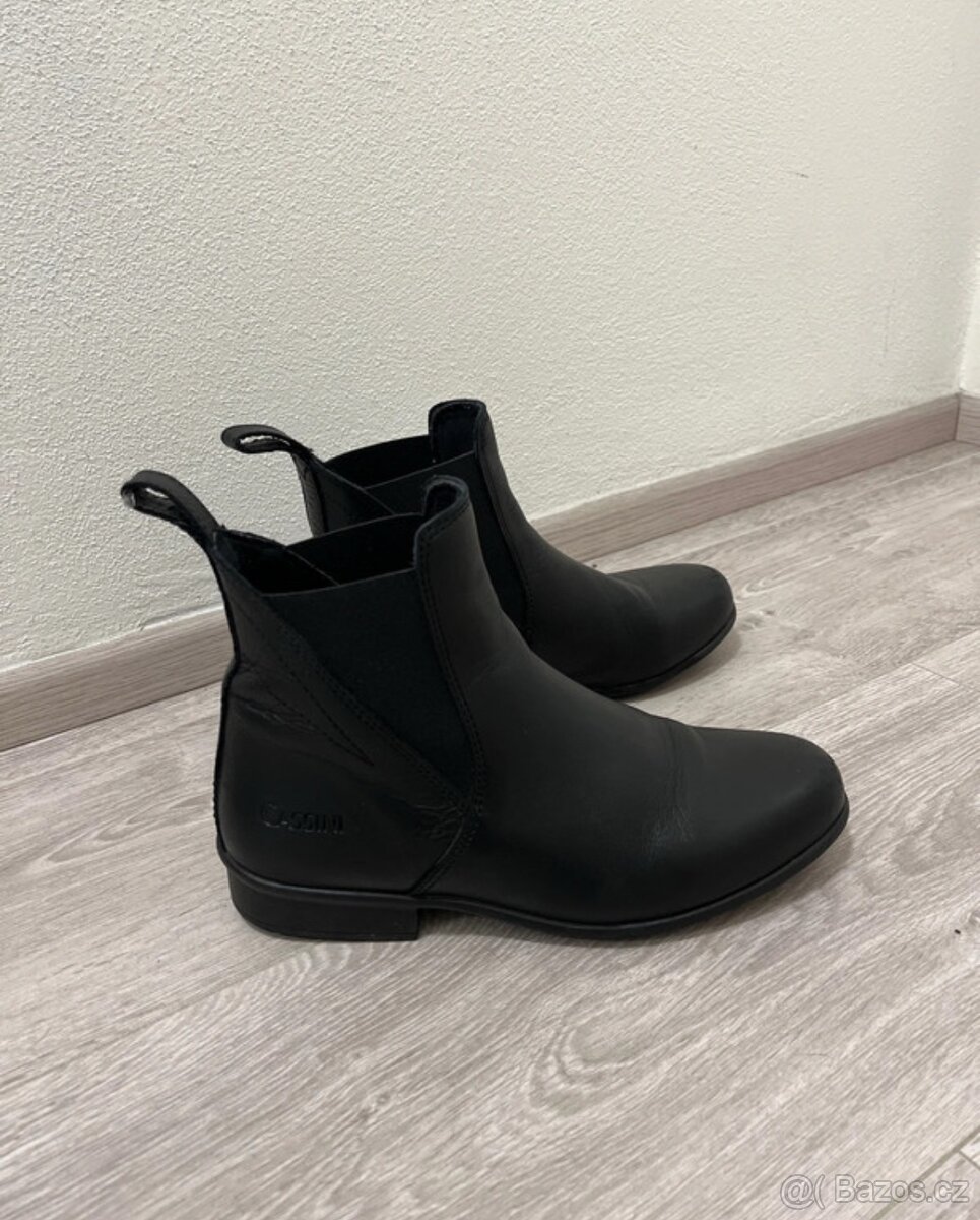 Jezdecká perka Cassini 38