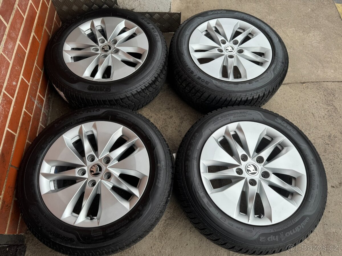 Alu 16" 5x112 , škoda " TWISTER " O4 zimní 95% Pěkné