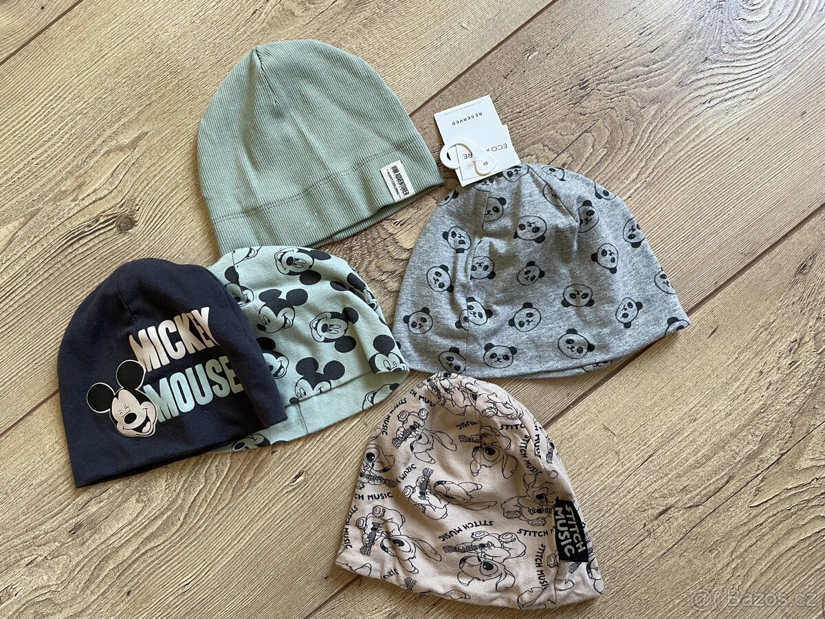 Jarní/podzimní čepice 50,- za kus