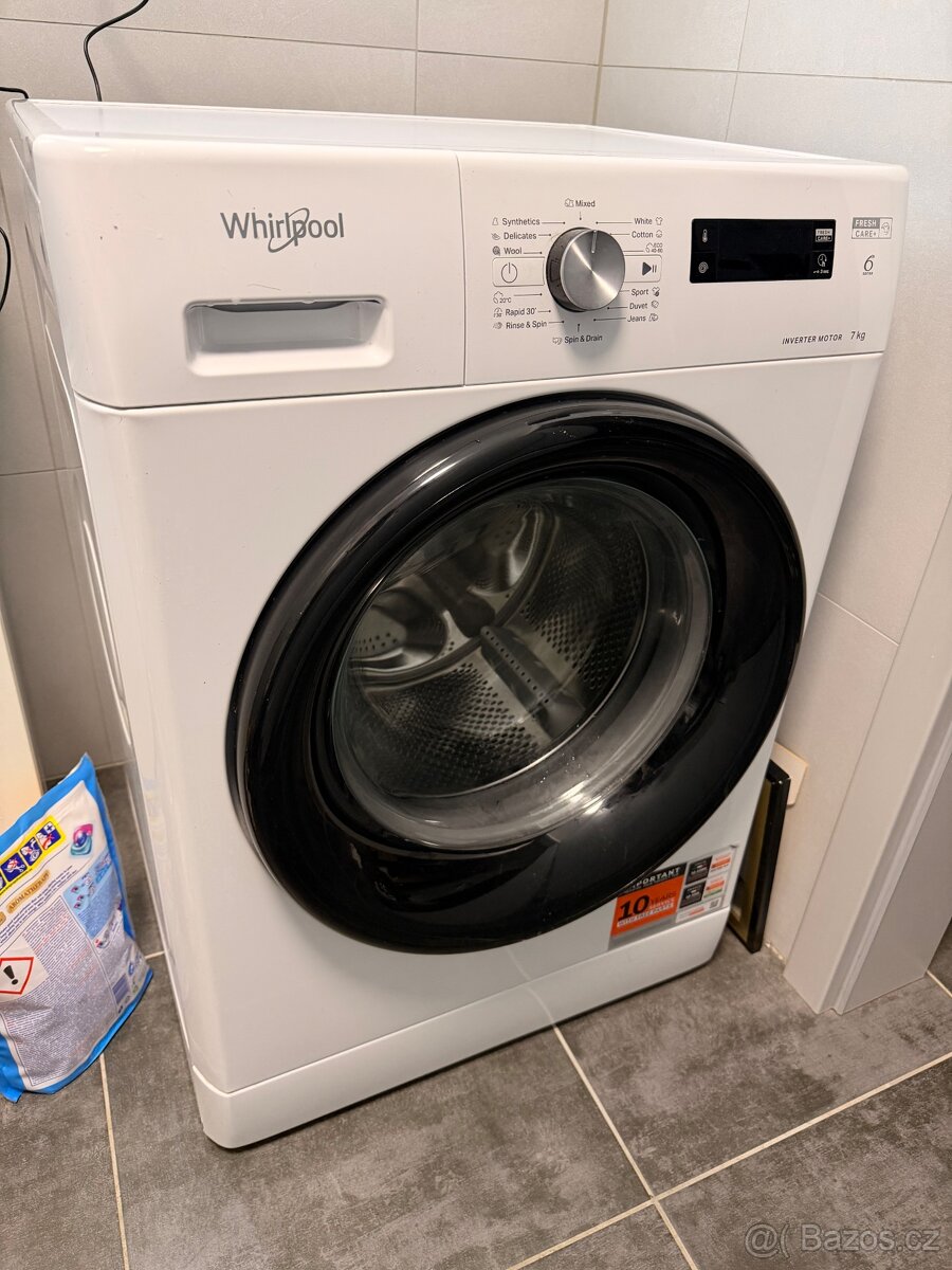 Pračka WHIRLPOOL FFS 7259 B EE Freshcare+