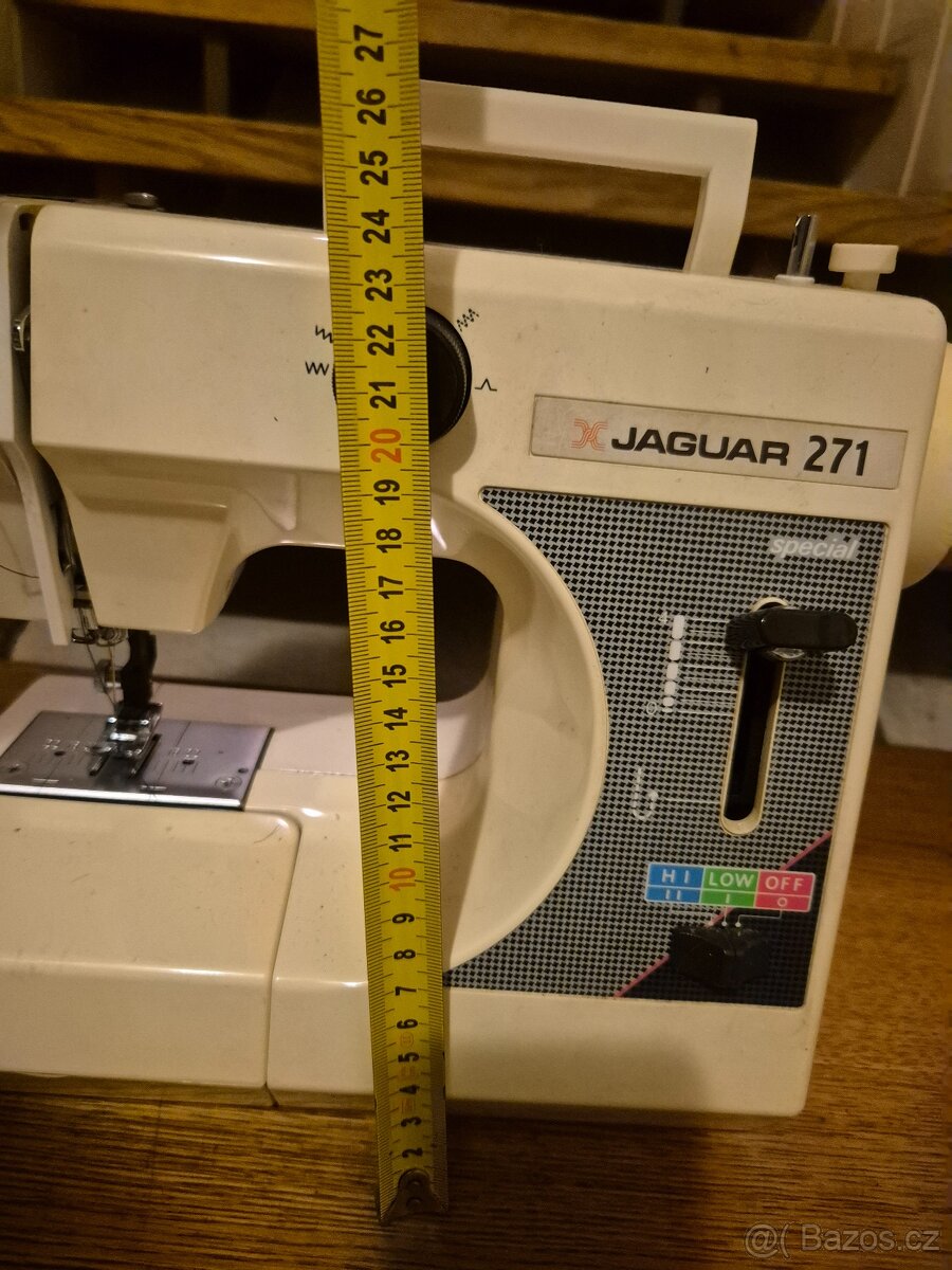 Kompaktní elektrický šicí stroj Jaguar 271