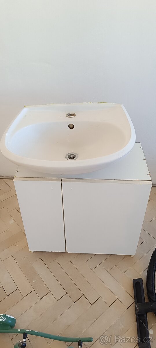 Geberit do sádrokartonu, umyvadlo