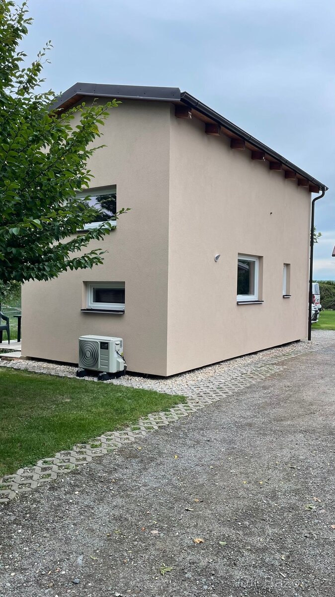 POSTAVÍME MOBILNÍ DŘEVOSTAVBU, NÍZKOENERGETICKOU, TŘÍDY "B