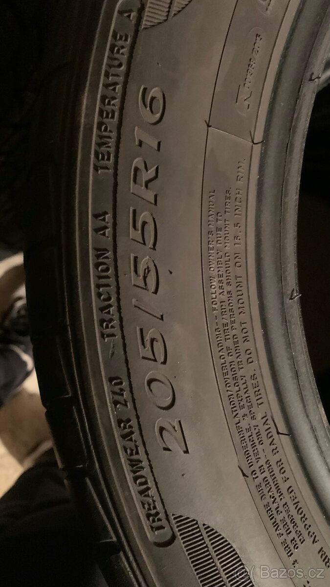 4x letní pneu Dunlop sport bl. o rozměrech 205/55 R16.