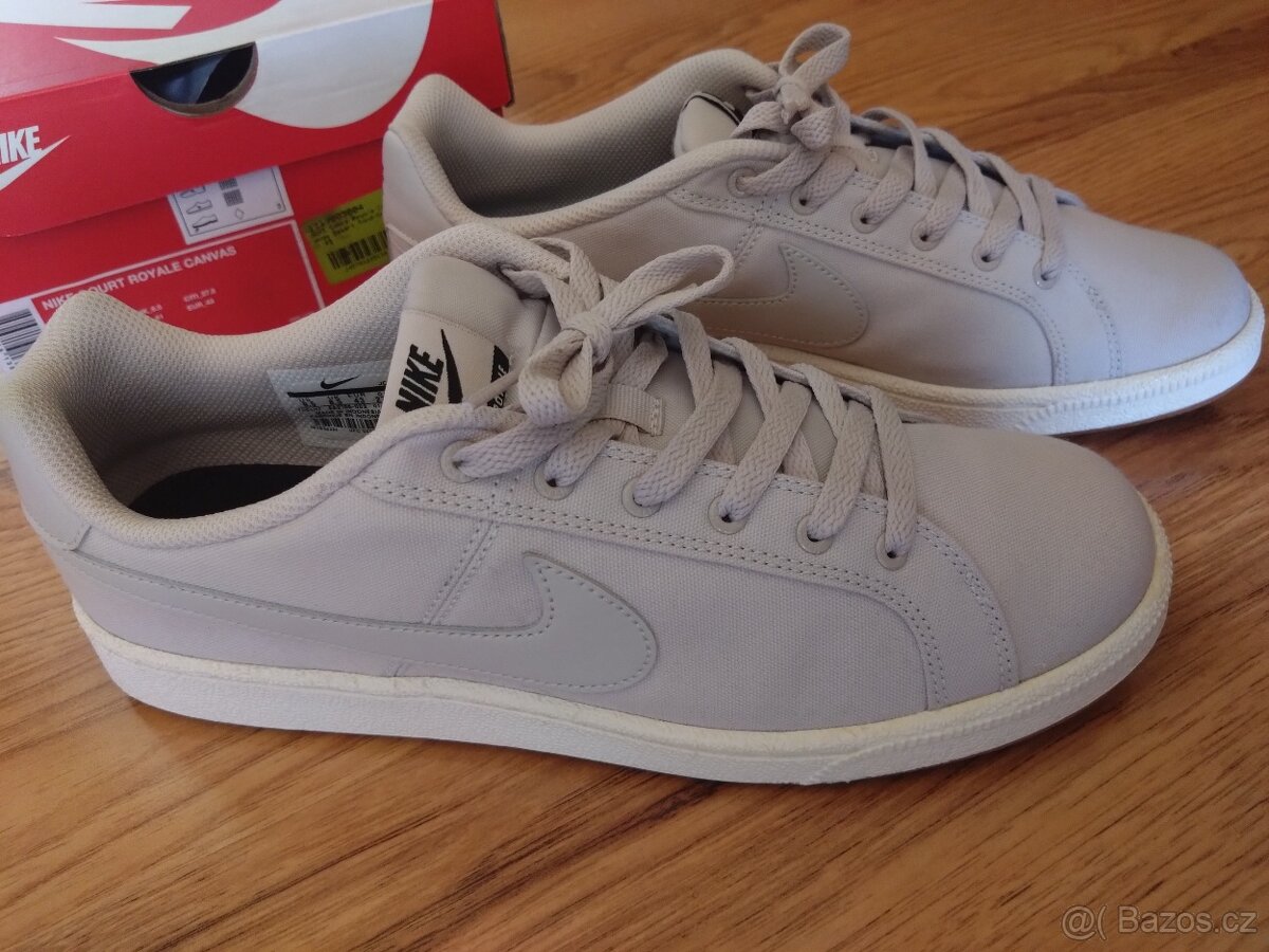 Nike 43 Court Royale Canvas