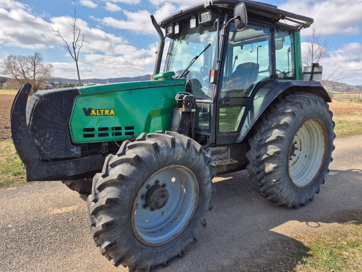 Valtra 6400