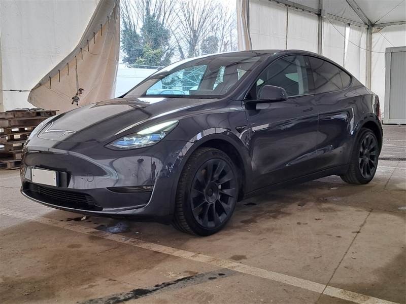 Tesla Model Y Dual Motor Long Range 75kWh 4x4 za 851.625 Kč