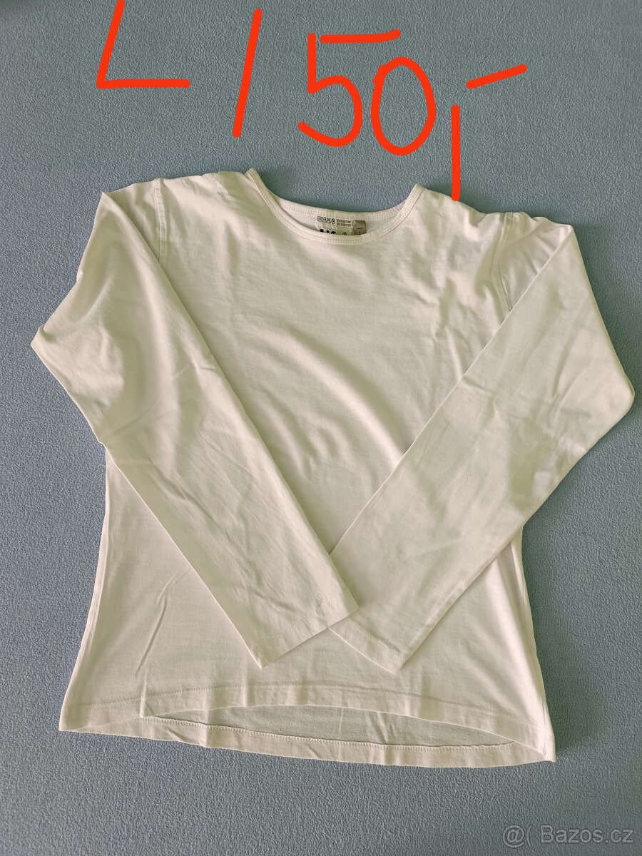 Různé dámské oblečení