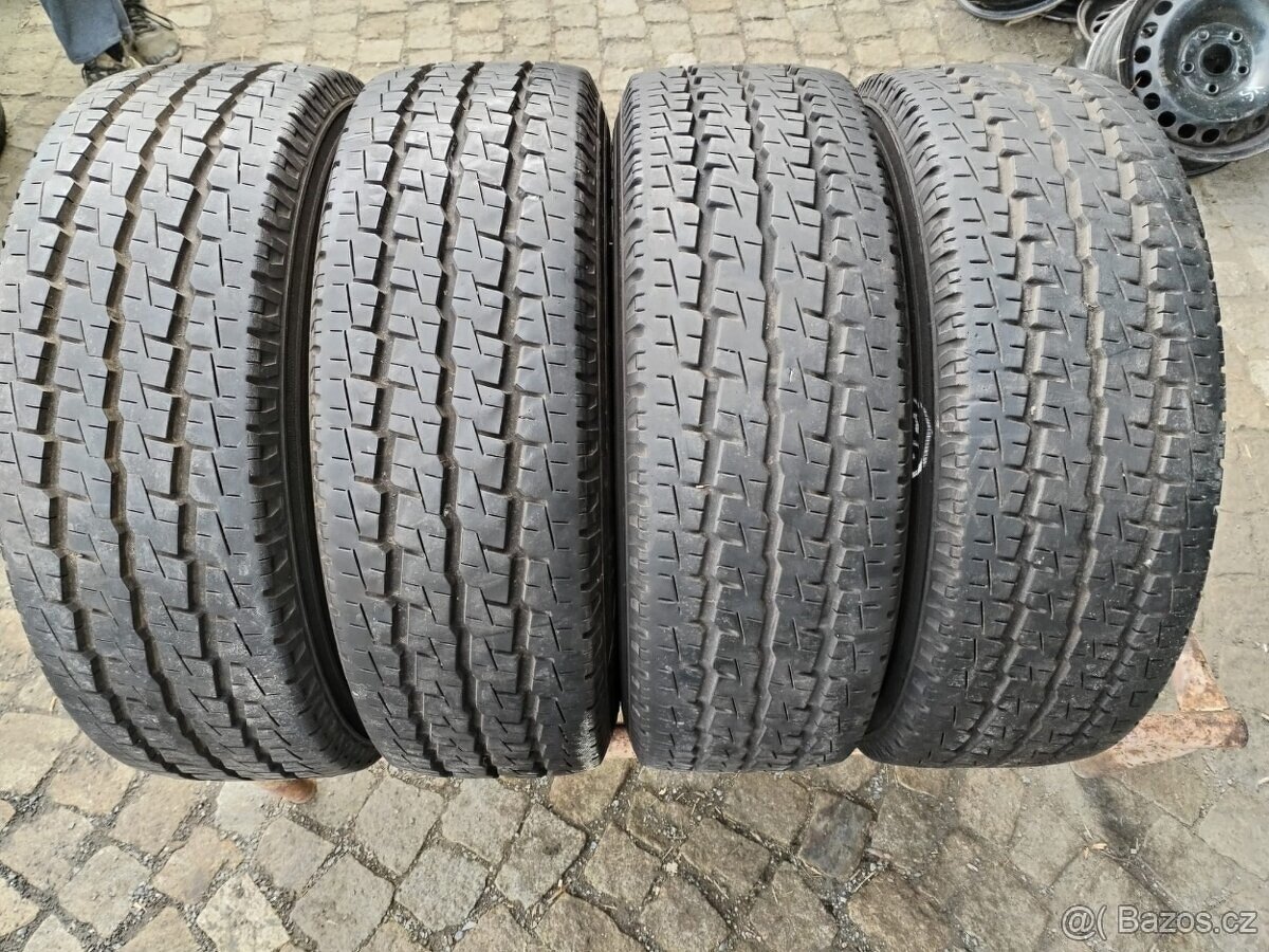 205/65/16C letní pneu TOYO 205/65 R16C