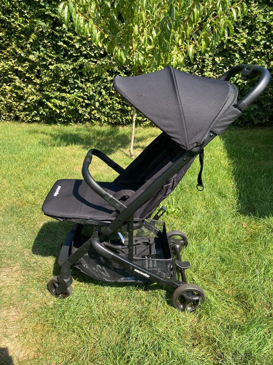kompaktní kočárek Easywalker Miley2