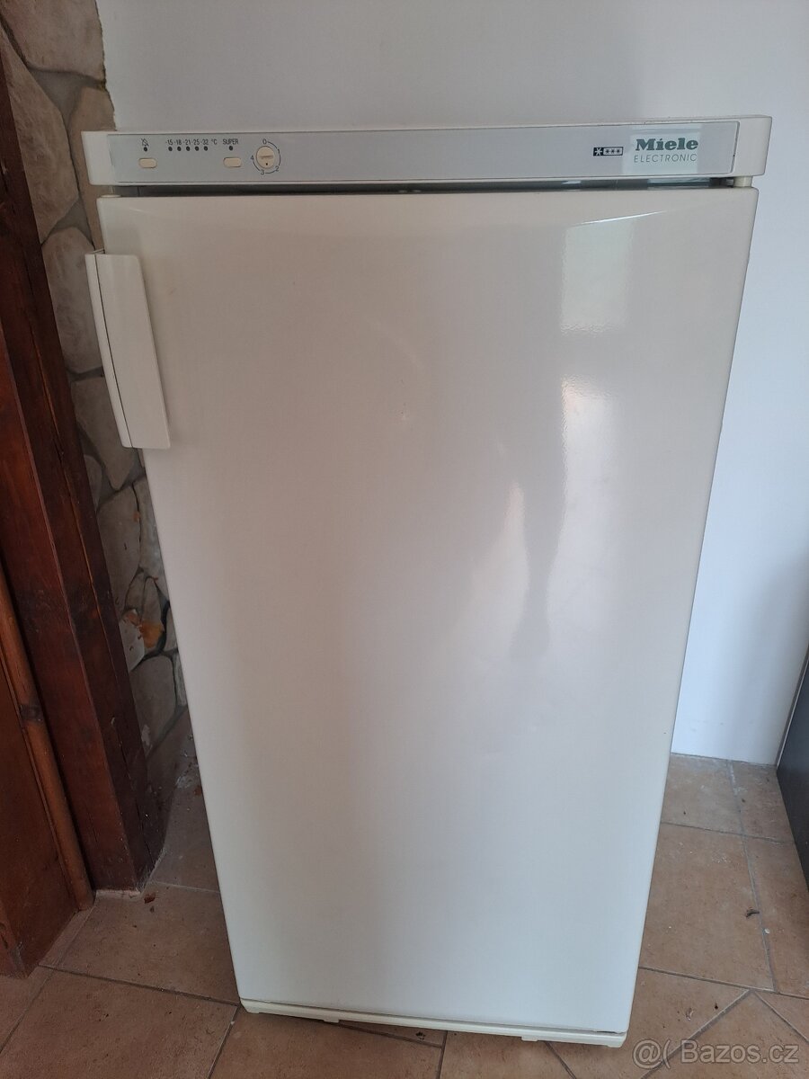 Mrazák MIELE,5 šuplíku,plně funkční,