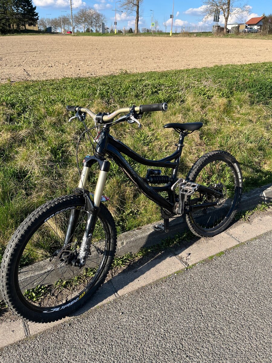 Celoodpružené kolo sx trail specialized