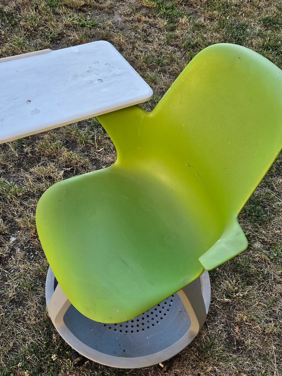 Speciální židle pro handycap.