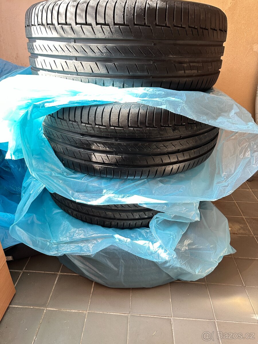 Continental 235/50 R19