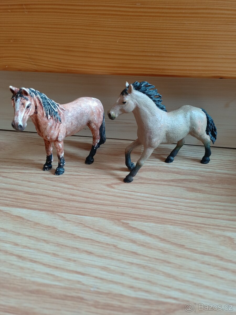 Schleich koně přebarvení