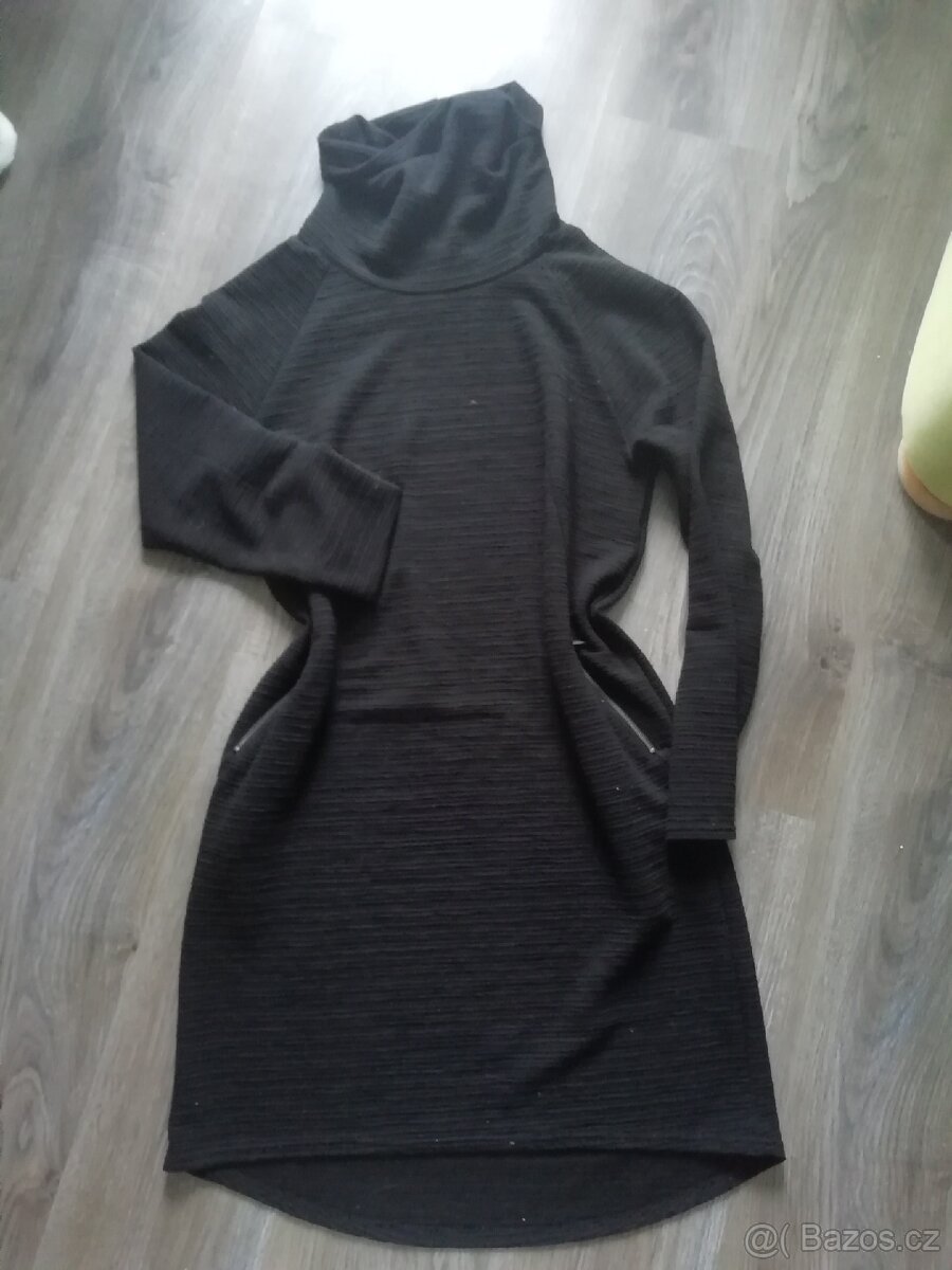 Značkové rolákové teplejší šaty Freequent, Xl
