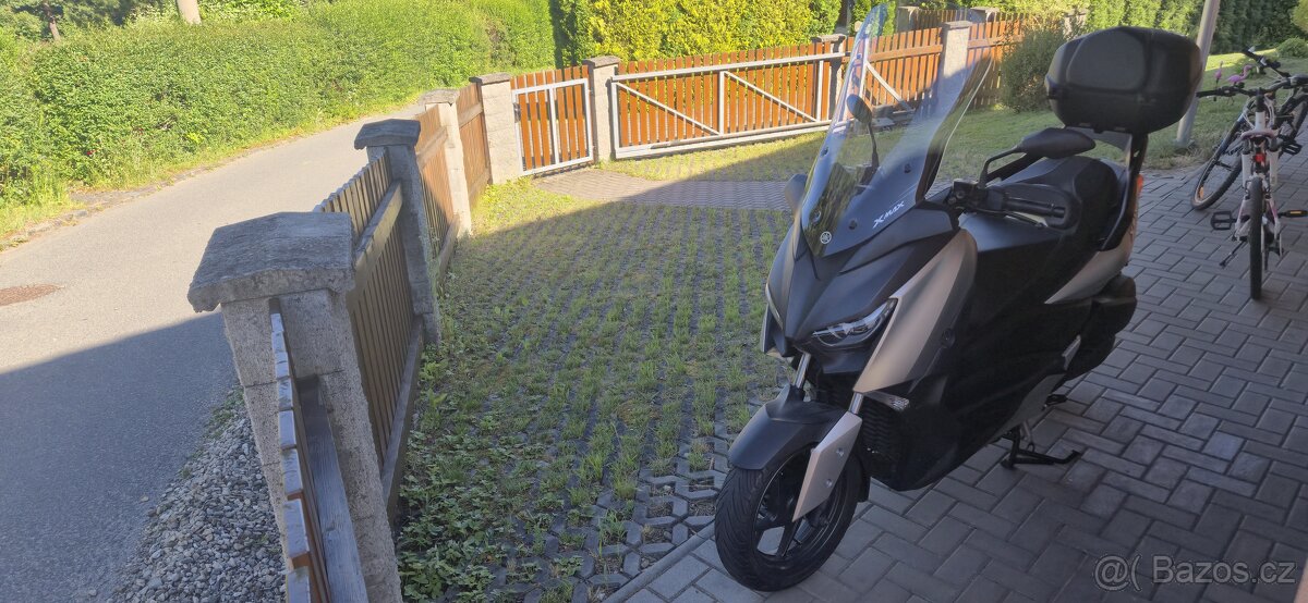 Yamaha X MAX 300