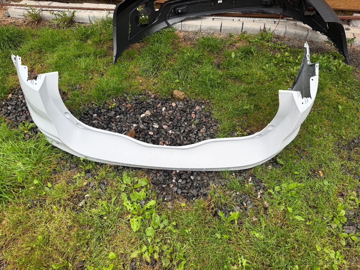 Zadní nárazník Ford Mondeo MK5 2014-