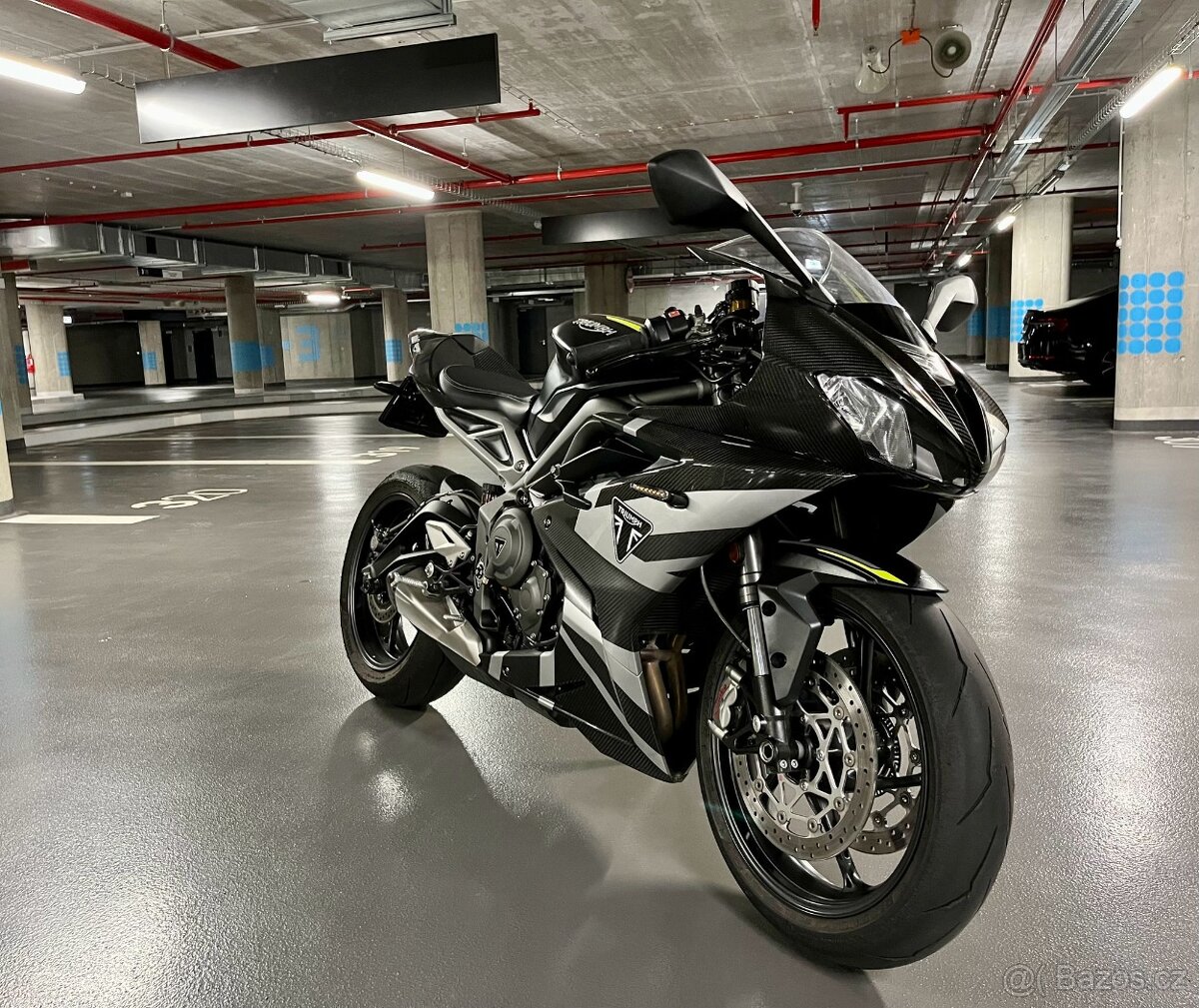 Triumph Street Triple RS