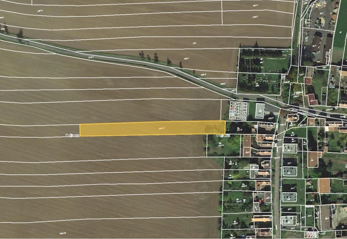 Prodej podílu 1/2 pole 5 018 m², Mutějovice