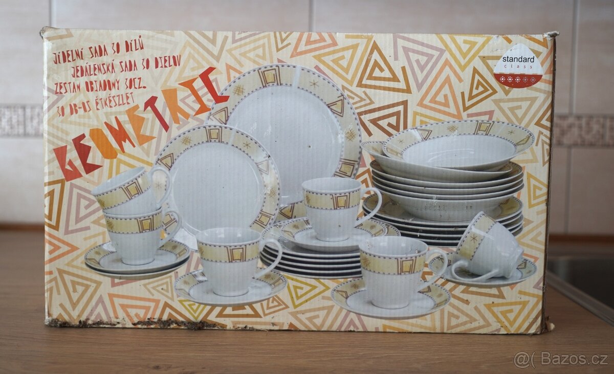 Prodám jídelní soupravu, sadu talířů