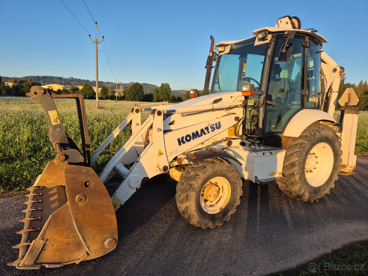 Traktorbagr Komatsu WB 93 R-5 -