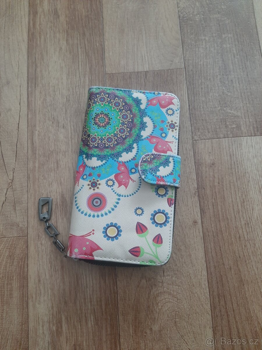 Dámská peněženka