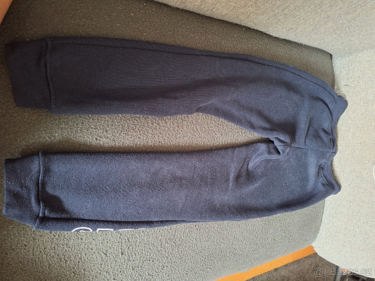 Chlapecké tepláky vel.128, značky Y.F.K