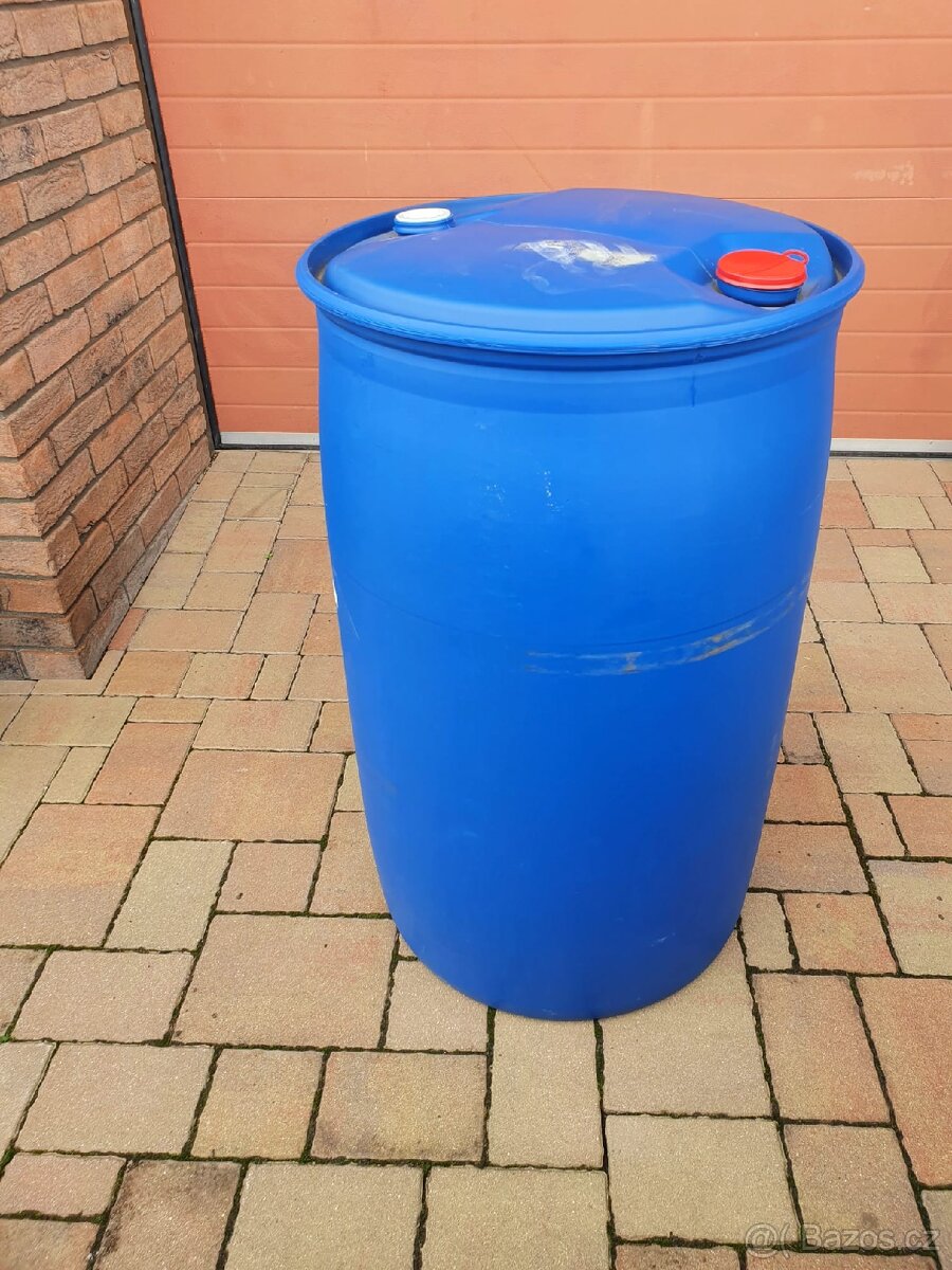 Sudy 210 litrů ( nádoba, nádrž na vodu)