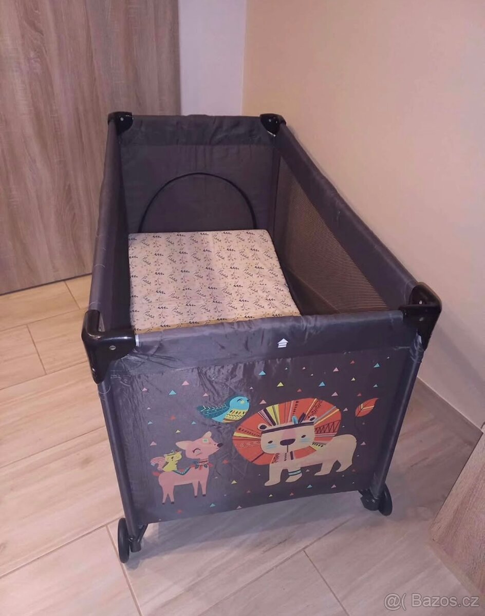 Cestovní postýlka s matrací