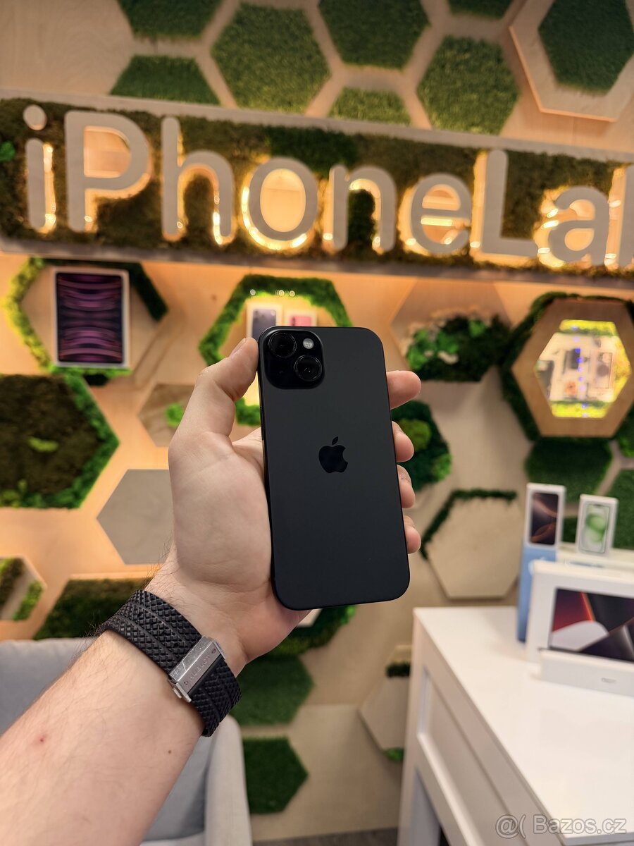 iPhone 15 128GB Black