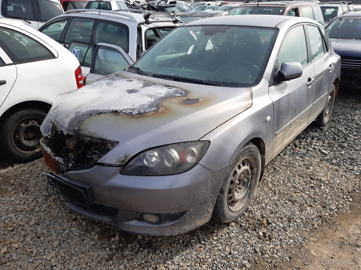Mazda 3 2003 - dily z vozu