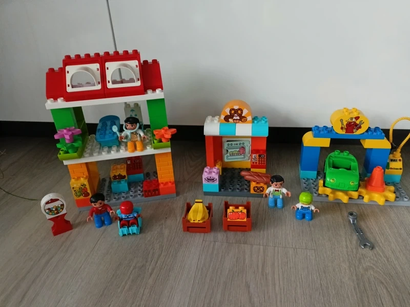Lego Duplo 10836 - Náměstí