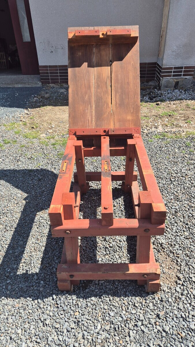 Rám na stůl, cirkulárku a další