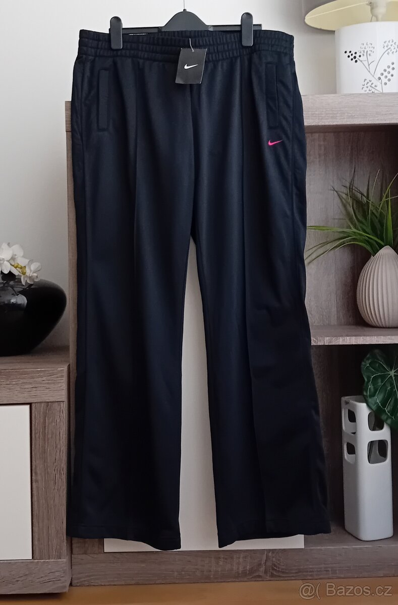 Nike dámské sportovní kalhoty tepláky vel. XL nové