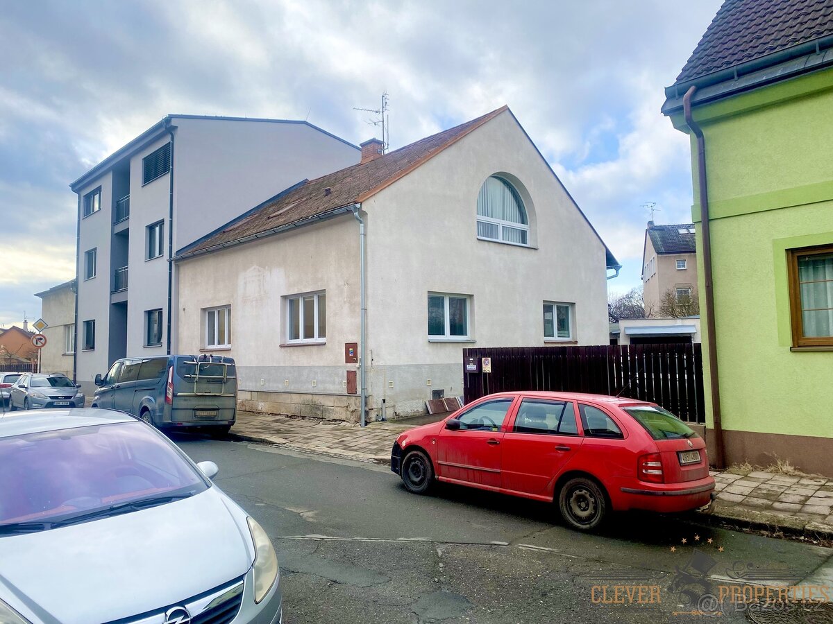 Prostorný byt 3+1, Prokopa Holého, Hradec Králové