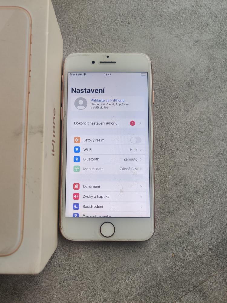 Apple iPhone 8