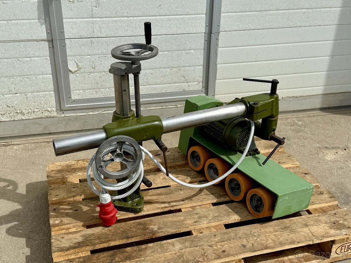 podavač materiálu MASTERWOOD vario 4R