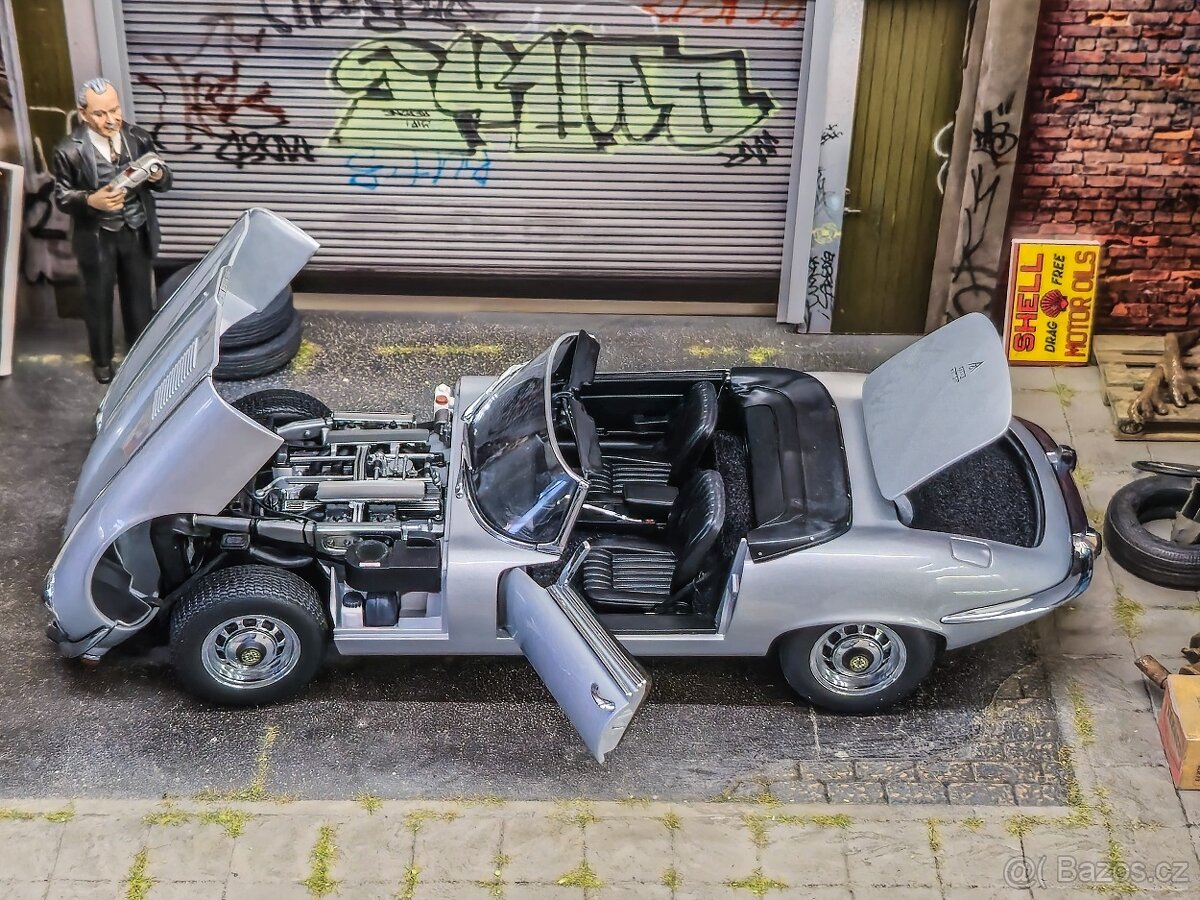Jaguar E- Type 1:18 Autoart