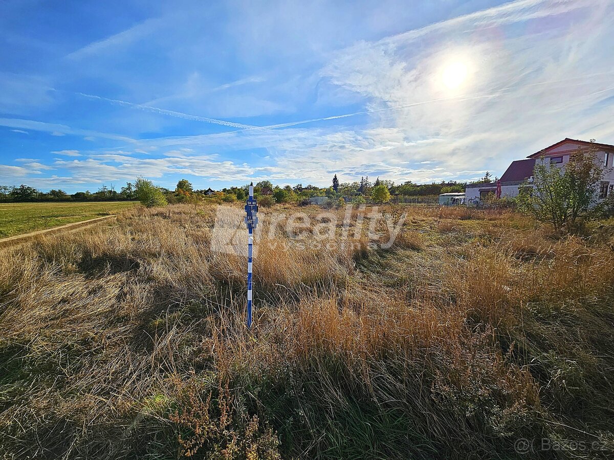 Prodej stavebního pozemku, Znojmo, Oblekovice, ev.č. 02071
