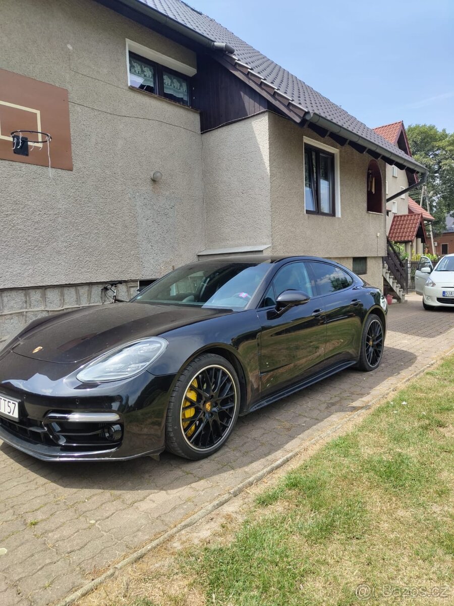 Porsche panamera s Turbo e-hybrid