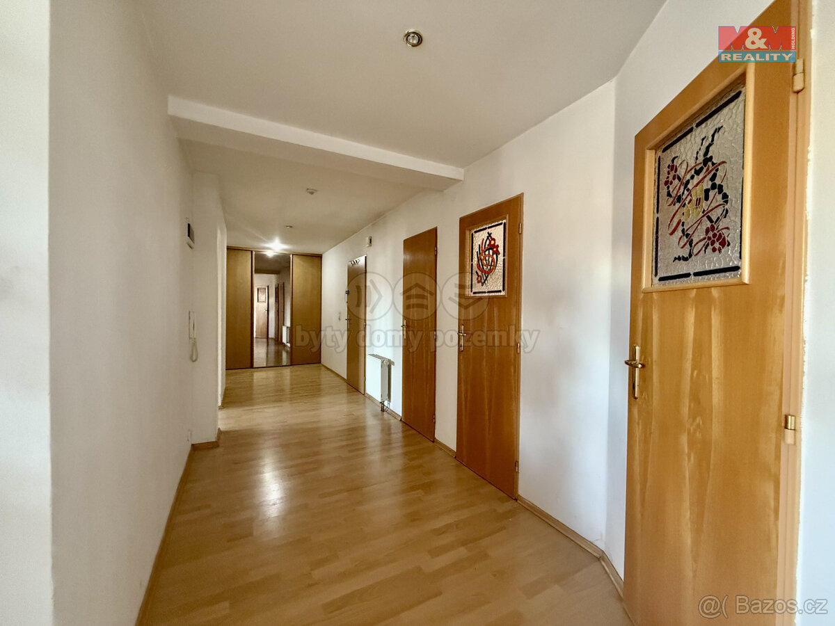 Prodej bytu 4+1, 180 m², Opava, ul. Komenského